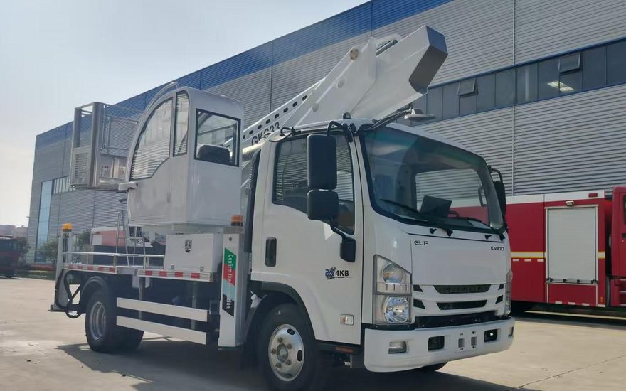 Автовышка Isuzu KV100 — 33 м